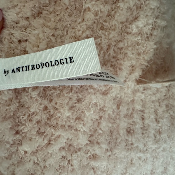 NWT Anthropologie Light Pink Textured Knit Wrap Scarf - Picture 3 of 6